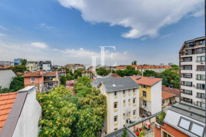 Paris A sunny 2- bedroom apartment with parking